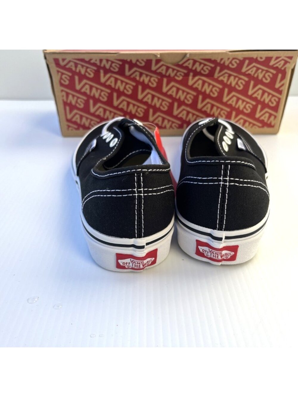 Vans Authentic Mens Size 5.5 Black/White Classic Skate Sneakers VN000EE3BLK NIB - Picture 4 of 10